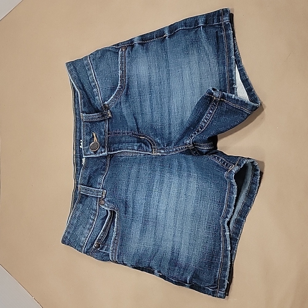 Wrangler, Retro Mae Shorts, Size 1 Avg, Excellent Condition, Like New! - Picture 1 of 9